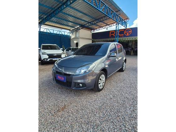 RENAULT SANDERO 1.0 EXPRESSION 16V FLEX 4P MANUAL RENAULT SANDERO 1.0 EXPRESSION 16V FLEX 4P MANUAL